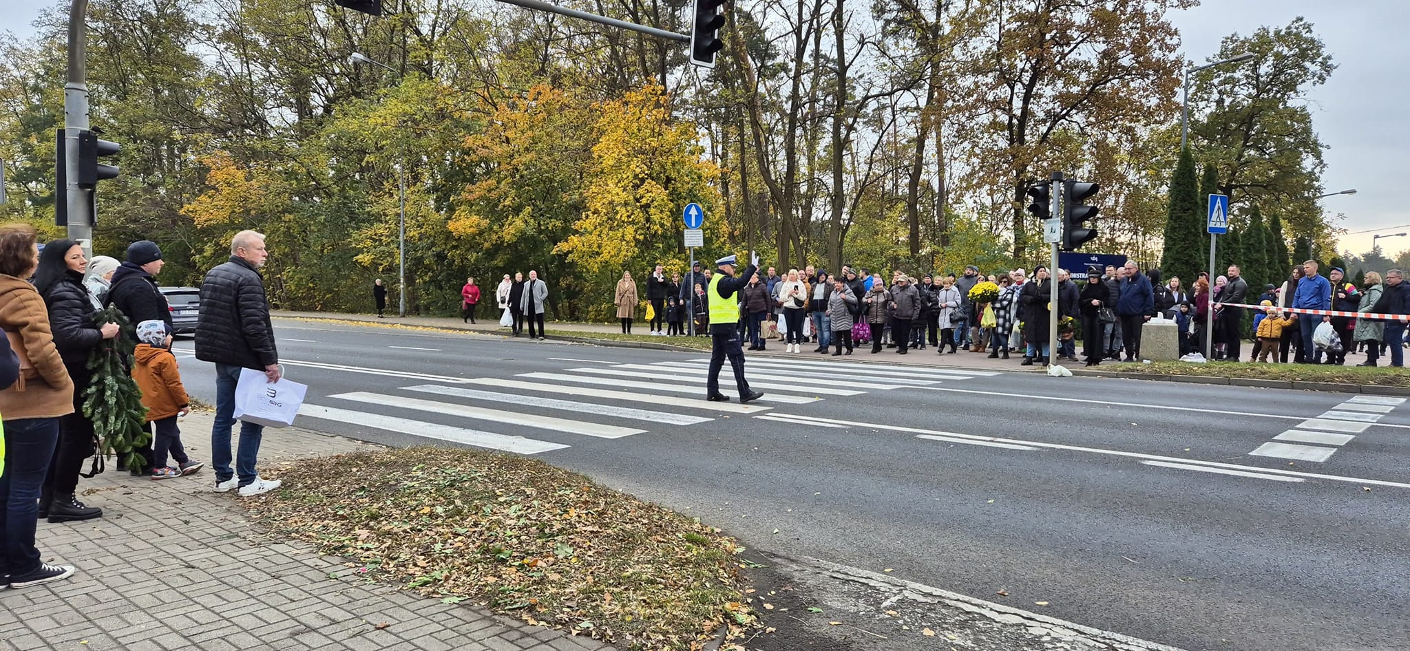 CmentarzZielonaGoraPolicja01.11.24 1