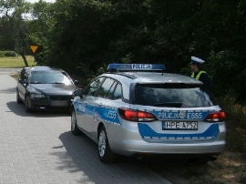 Niebezpieczna jazda kierującego Volvo przerwana przez policjantów. 32-latek stracił prawo jazdy