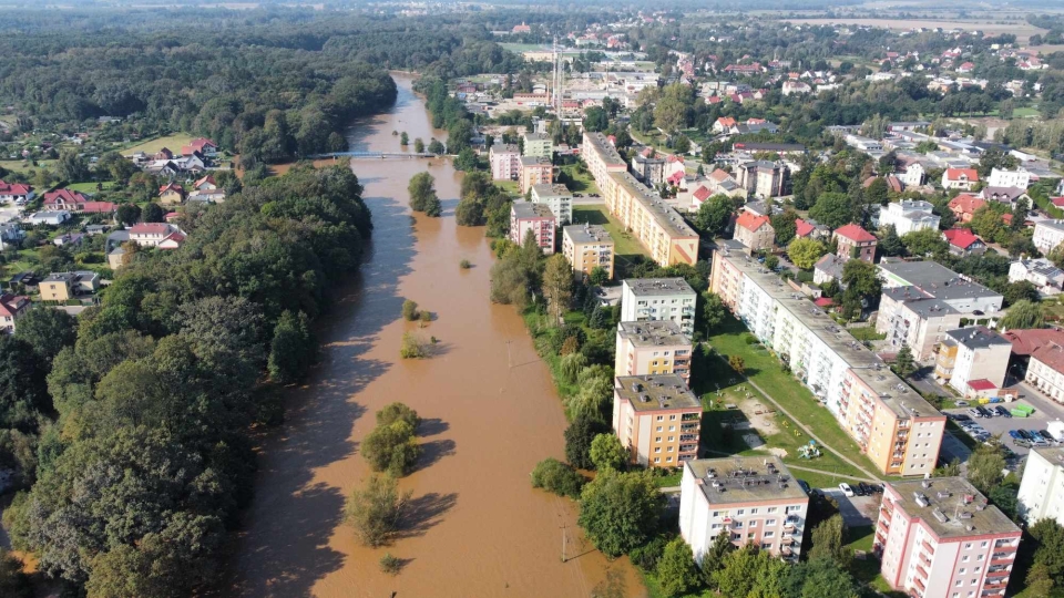 4/4 - Szprotawa czeka na falę powodziową. Tak teraz wygląda miasto