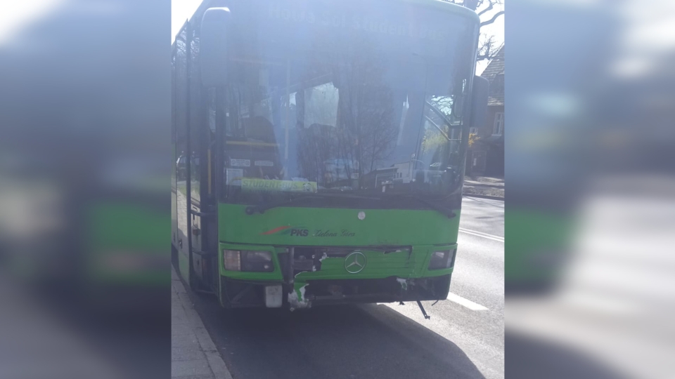 Zderzenie autobusu PKS z osobówką w Zielonej Górze