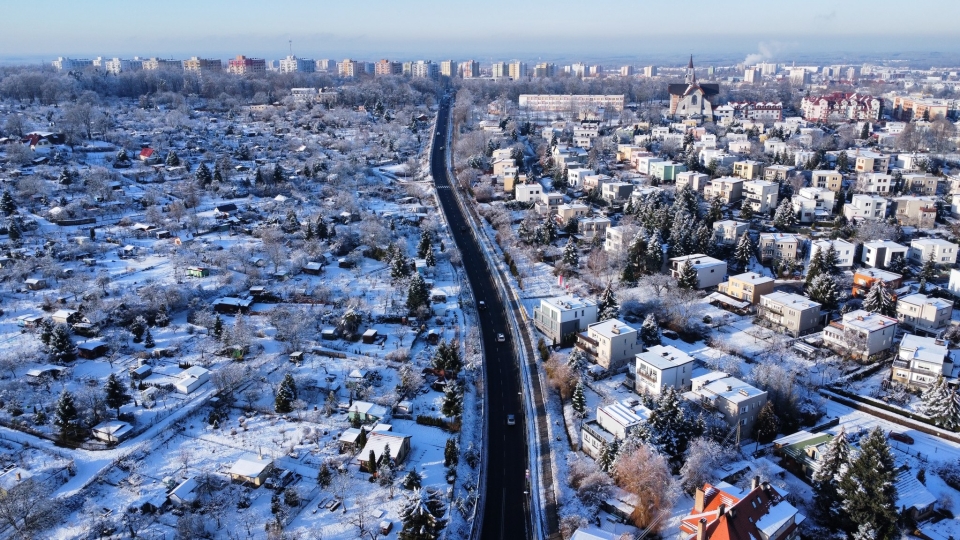 Zimowy krajobraz w Zielonej Górze. Zobacz jak wygląda miasto z lotu ptaka!