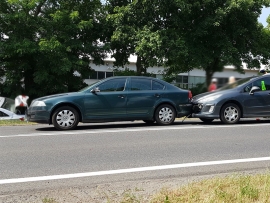 Zderzenie czterech samochodów na DK27 w Świdnicy (ZDJĘCIA)