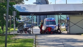 Poważny wypadek motocyklisty na parkingu CRS w Zielonej Górze!