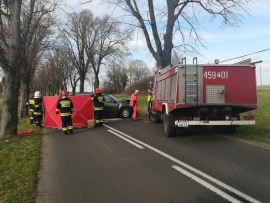 Śmiertelny wypadek w Datyniu koło Lubska. Dwie osoby ranne, nie żyje 93-latka (ZDJĘCIA)