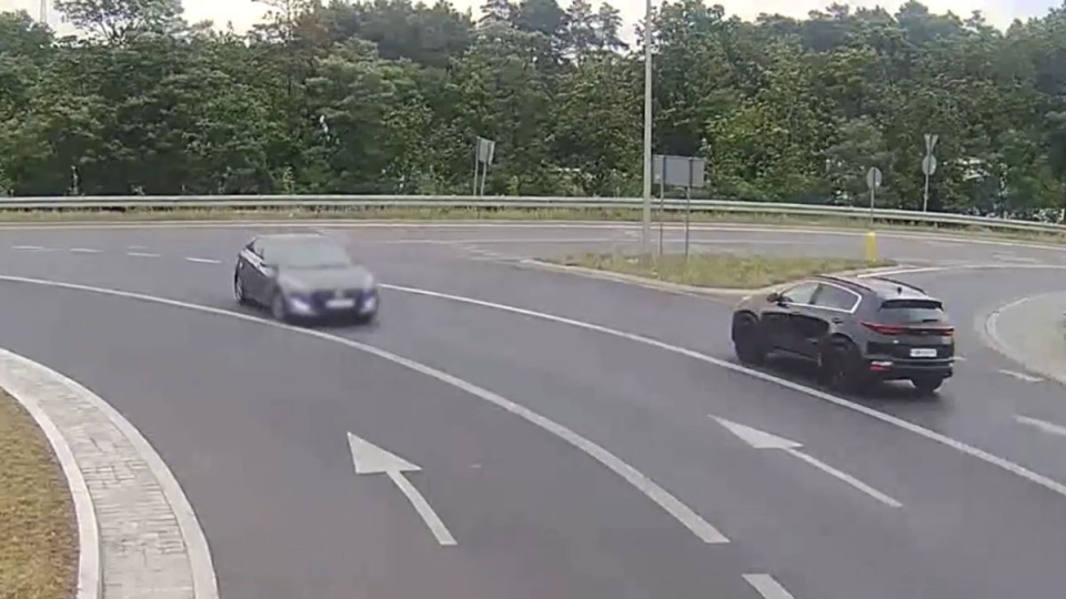 Zielona Góra: "Na rondzie w lewo". Zobacz popis kierowcy Hyundaia! (FILM)