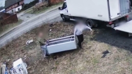 Strażacy OSP Mostki znów okradzeni ze złomu na nowy wóz. Policja zatrzymała złodziei (FILM)
