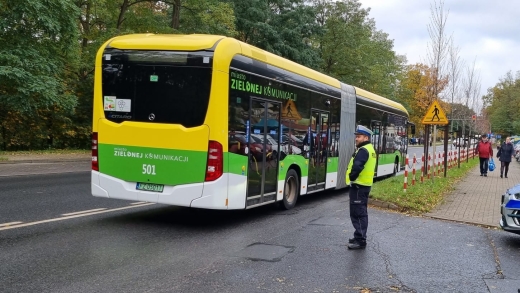 Rozkład jazdy MZK Zielona Góra na cmentarz. Sprawdź, jak kursują autobusy 1 listopada
