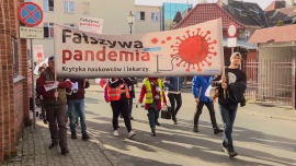 Protest sceptyków pandemii koronawirusa. "Strażnicy Wolności" wyszli na ulice Zielonej Góry
