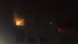 Krosno Odrz.: Nocny pożar mieszkania w bloku. Dwie osoby poszkodowane! 