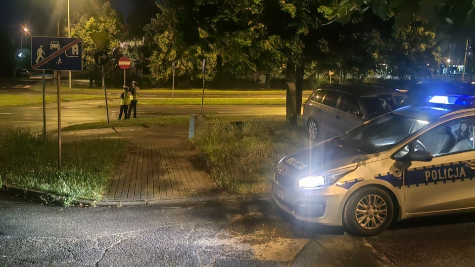 1/4 - Nocna akcja policji w Zielonej Górze. Posypały się mandaty