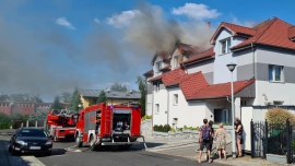 Pożar w Zielonej Górze. Płonie mieszkanie. Trwa akcja gaśnicza (ZDJĘCIA, FILM)