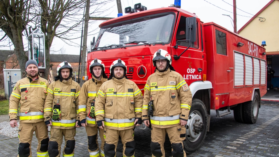 Strażacy z OSP Letnica proszą o pomoc. Nigdy nie wiedzą, czy dojadą na akcję (ZDJĘCIA)