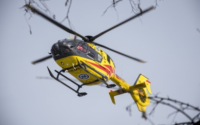 15-latek porażony prądem w Żarach. W akcji śmigłowiec LPR