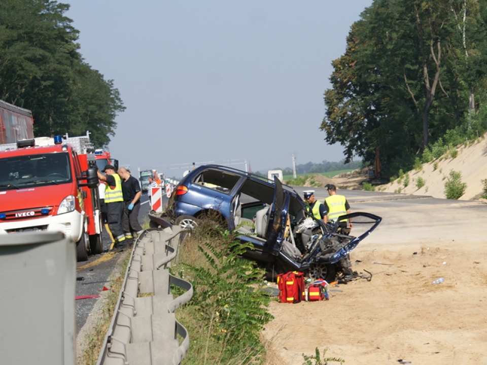 Tragiczny wypadek na S3. Nie żyją dwie osoby, w tym dziecko