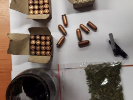 Nowosolscy policjanci zabezpieczyli amunicję i narkotyki