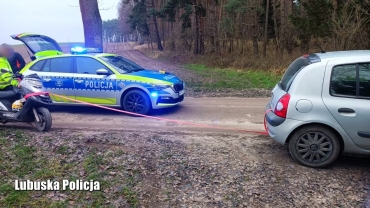 Kuriozalna i niebezpieczna sytuacja na drodze. Pijany holował pijanego