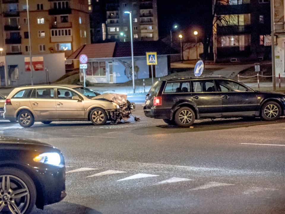 Groźny wypadek w Zielonej Górze na ulicy Sulechowskiej (ZDJĘCIA)