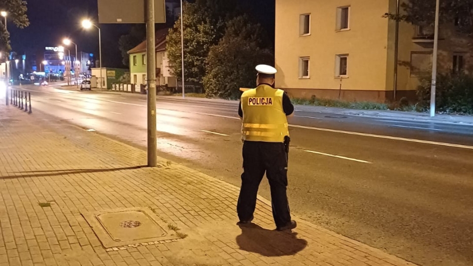 4/4 - Nocna akcja policji w Zielonej Górze. Posypały się mandaty