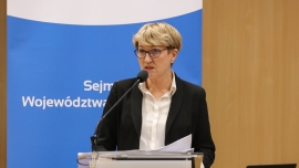 Marszałek Elżbieta Anna Polak zostaje na stanowisku