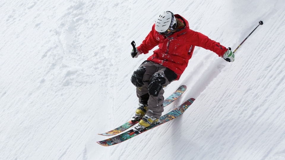 Dlaczego warto skorzystać z ubezpieczenia narciarskiego jadąc do Austrii?