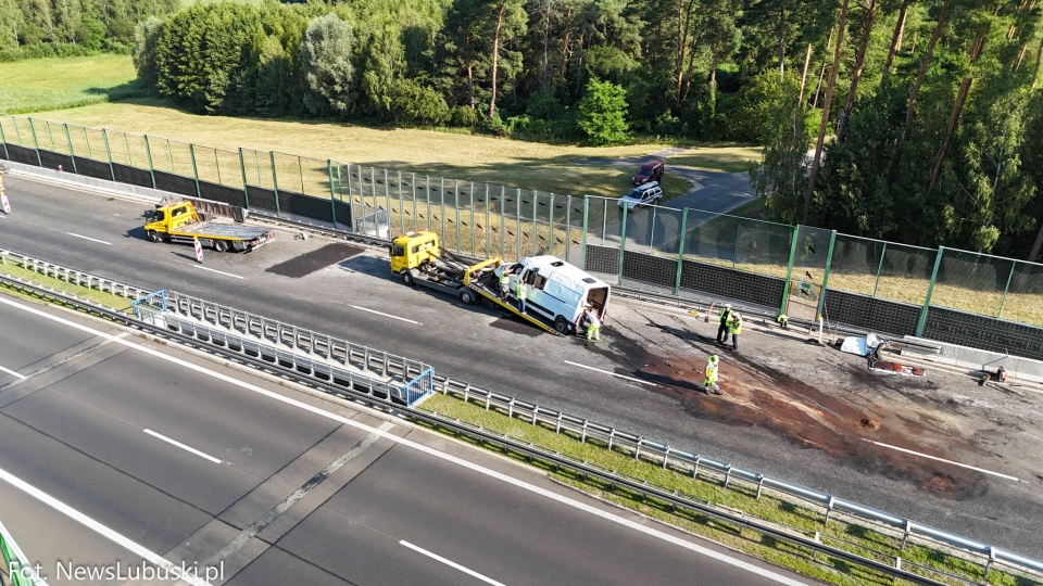 6/6 - Bus roztrzaskał się na A2 w Lubuskiem. Jest wielu rannych