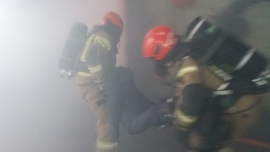 Ćwiczenia strażaków ze Świebodzina. Był poszkodowany i zadymienie (ZDJĘCIA)