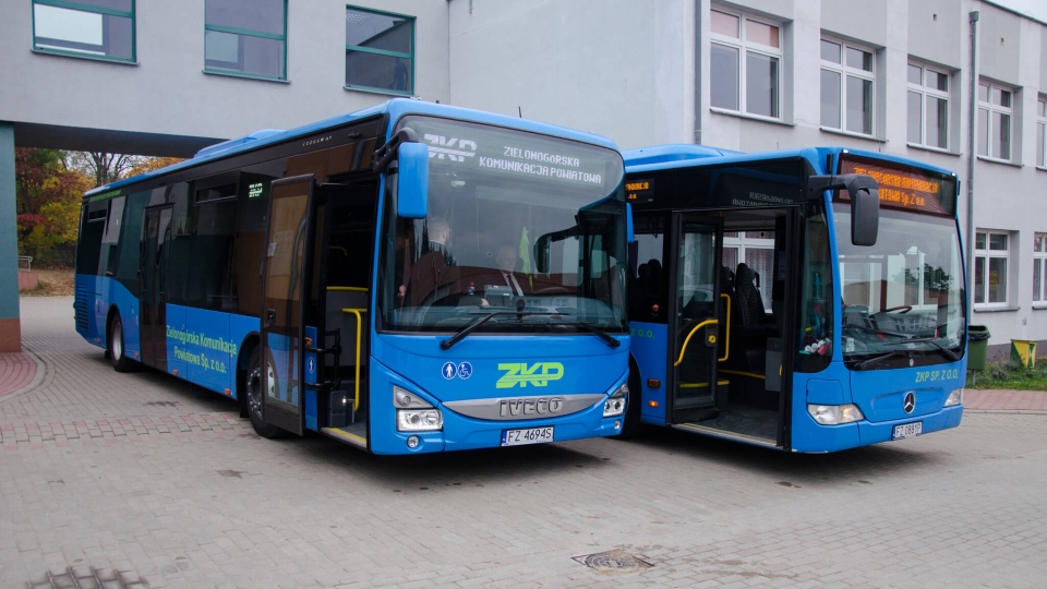 Świdnica: Zaczynali od 3 autobusów, teraz jest ich 17. ZKP zastąpiło PKS Zielona Góra (ZDJĘCIA)