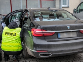 Policjanci odzyskali skradzione BMW warte 250 tys. złotych