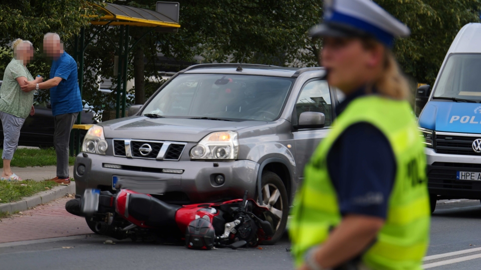 Wypadek z udziałem motocyklistki w Zielonej Górze. Utrudnienia w ruchu!
