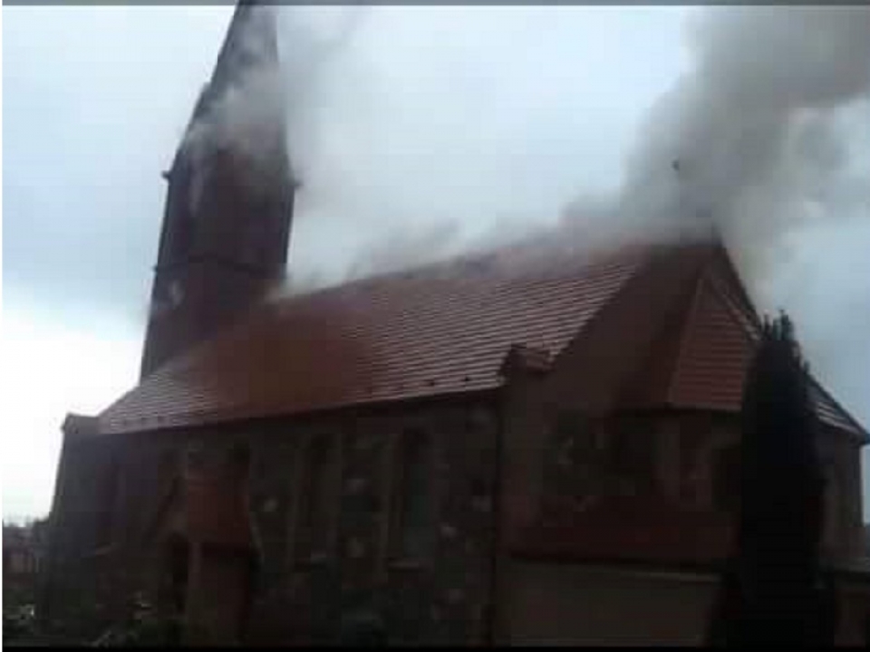 Pożar kościoła w Trzemesznie Lubuskim koło Sulęcina