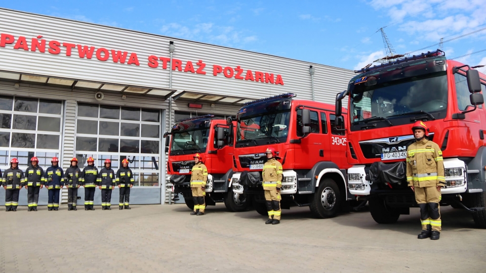 Lubuscy strażacy z nowymi samochodami gaśniczymi (ZDJĘCIA)