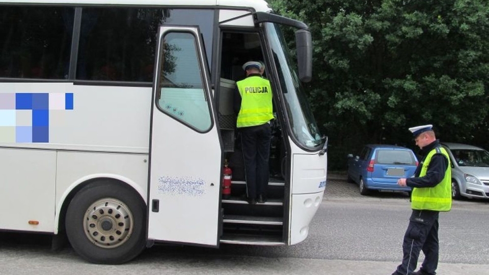 Policja kontroluje autobusy w Lubuskiem. Sprawdź, jak zgłosić inspekcję pojazdu