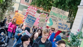 Młodzieżowy Strajk Klimatyczny. "Nie zabierajcie nam przyszłości. Wasza bierność, nasza złość" (ZDJĘCIA)
