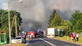 Poważny wypadek na DK32 pod Krosnem Odrzańskim. Pojazdy stanęły w płomieniach!