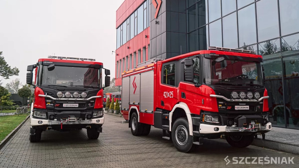 Nowe samochody gaśnicze dla strażaków