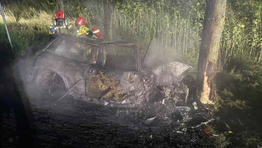 Tragiczny wypadek koło Torzymia. Spłonął samochód. Jedna osoba zginęła (ZDJĘCIA)