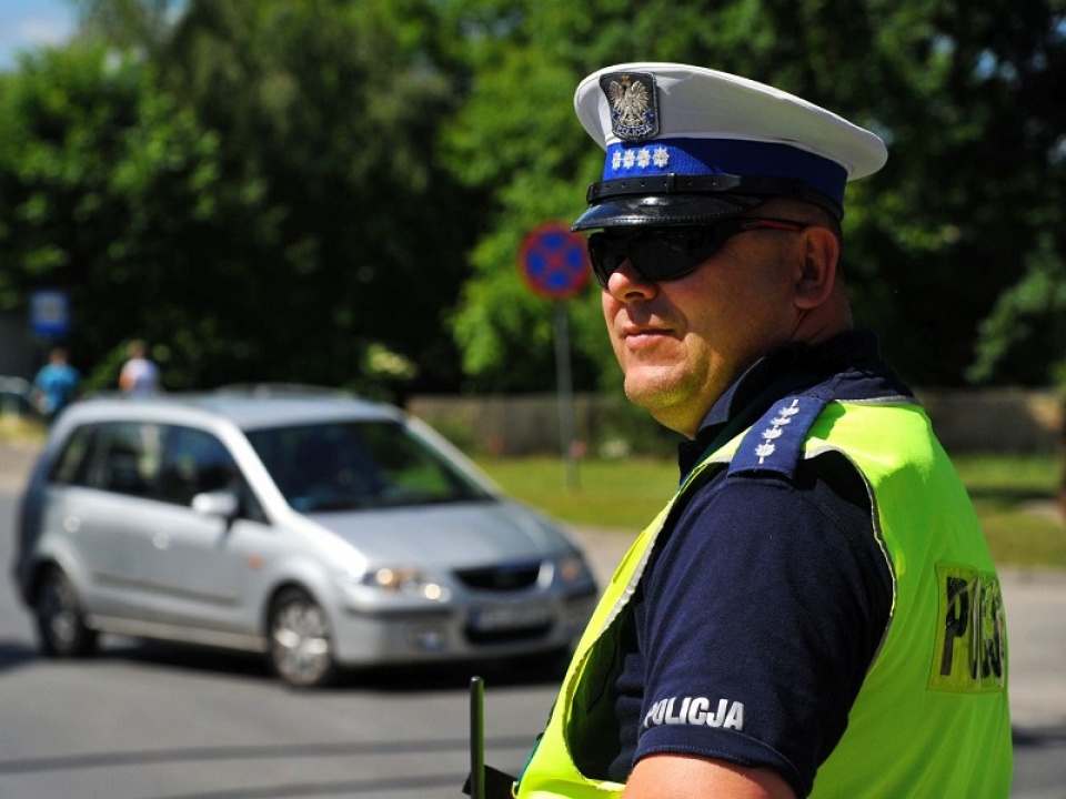 Policjanci zabezpieczali wizytę pielgrzymów w Rokitnie (ZDJĘCIA)