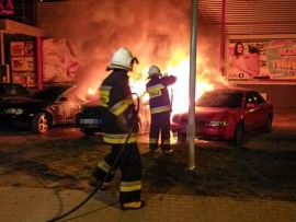 Pożar w Gozdnicy. Spłonęły 3 auta