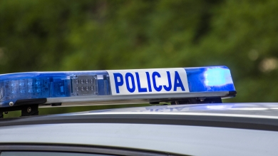 Niewybuch znaleziony w Jasieńcu pod Trzcielem. Na miejscu pracuje policja