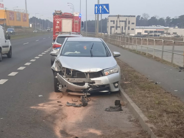 Kolizja Zielona Góra - Uderzyła w latarnię Zielona Góra