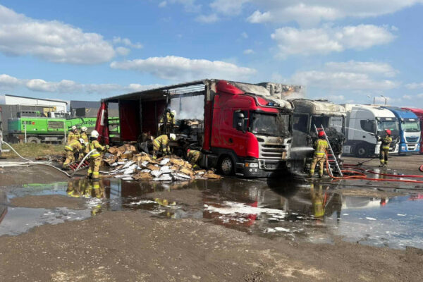 Pożar Nowa Sól - Pożar ciężarówek Nowa Sól