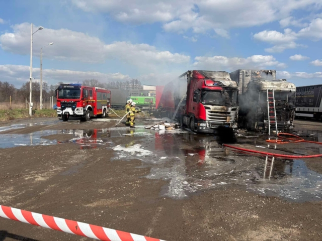 Pożar Nowa Sól - Pożar ciężarówek Nowa Sól