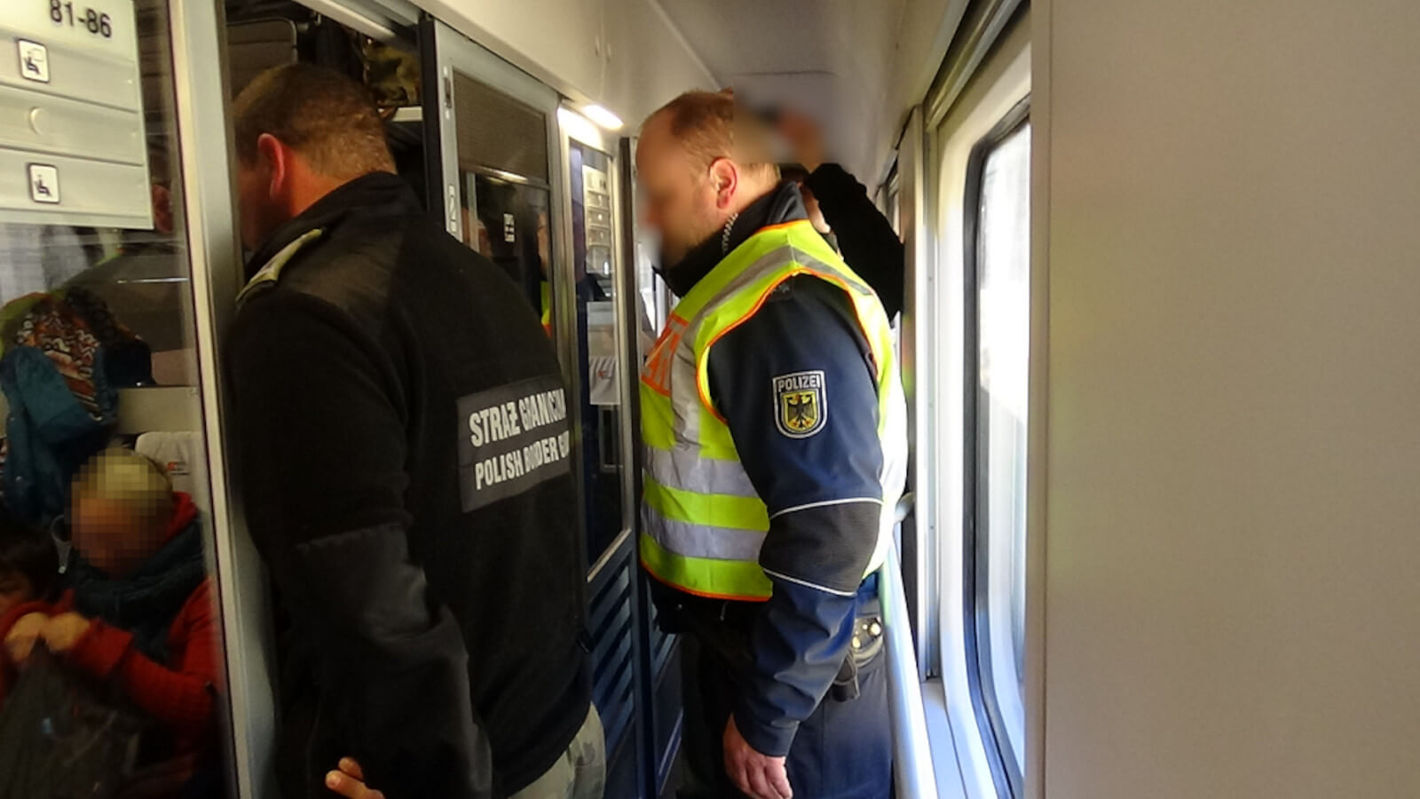 Nielegalny migrant - Pociąg Warszawa Berlin