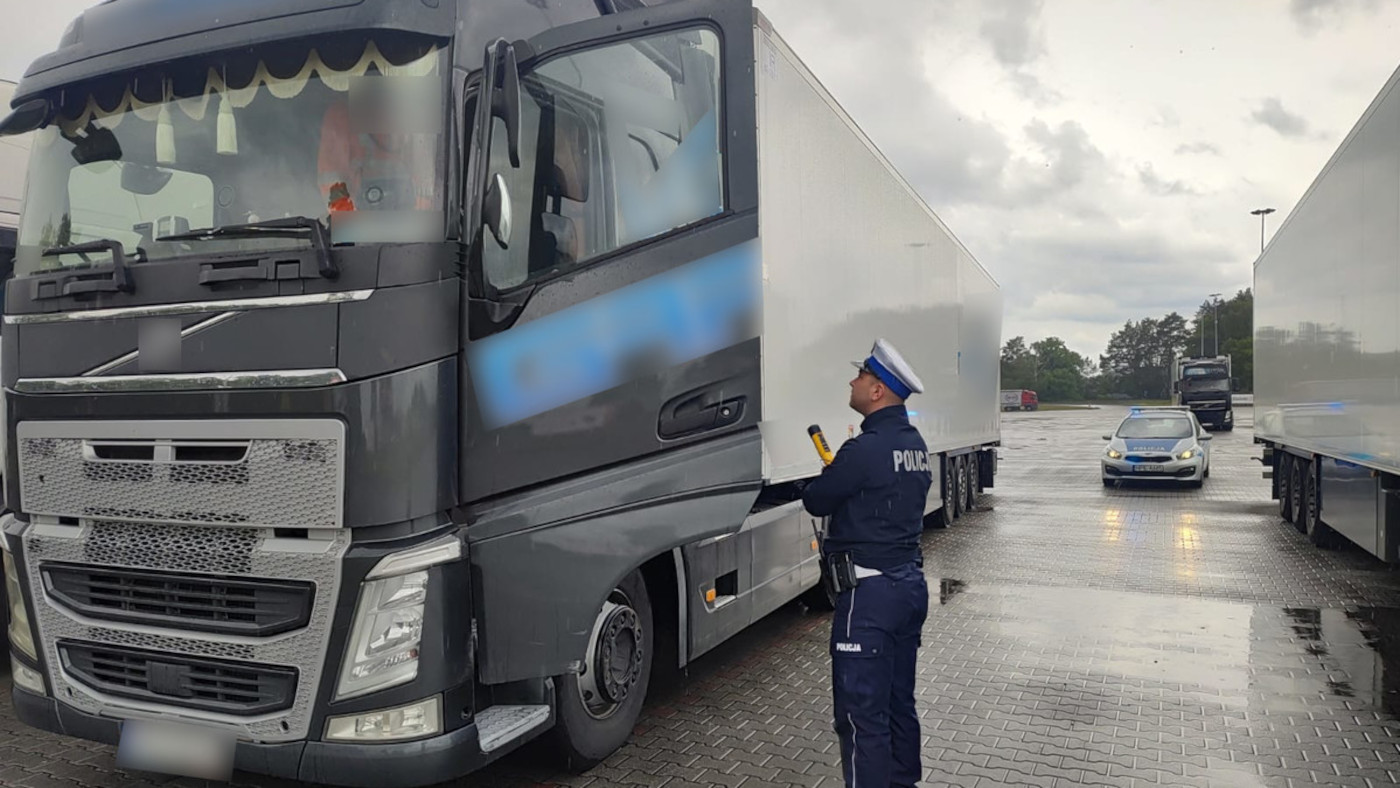 Pijany kierowca ciężarówki - Policja Świebodzin