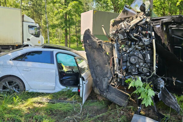 Tragiczny wypadek na DK27. Roztrzaskane osobówki. Jest ofiara, są ranni (ZDJĘCIA) Wypadek na DK27 - Wypadek Żary
