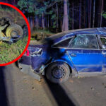 Wypadek na DW350 samochód rozpadł się