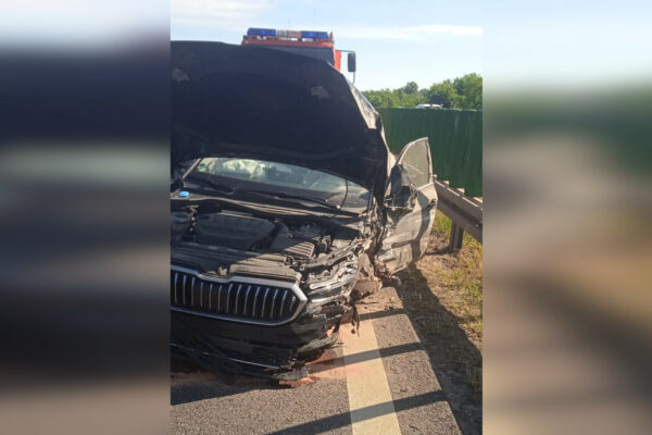 Wypadek na S3 koło Zielonej Góry. Zderzenie samochodów (ZDJĘCIA) Wypadek na S3 - Utrudnienia na S3