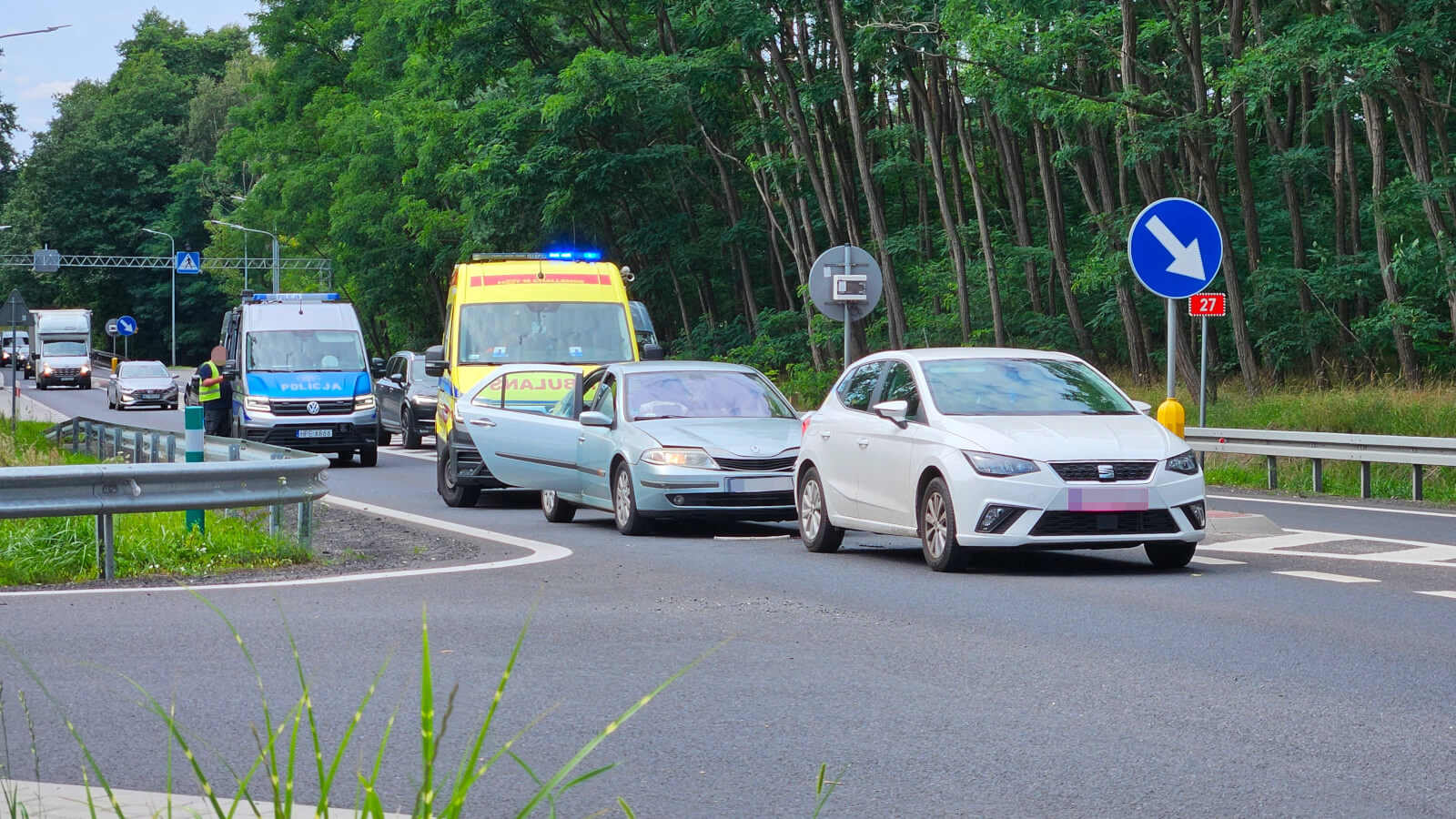 Kolizja na DK27 - Wypadek Świdnica