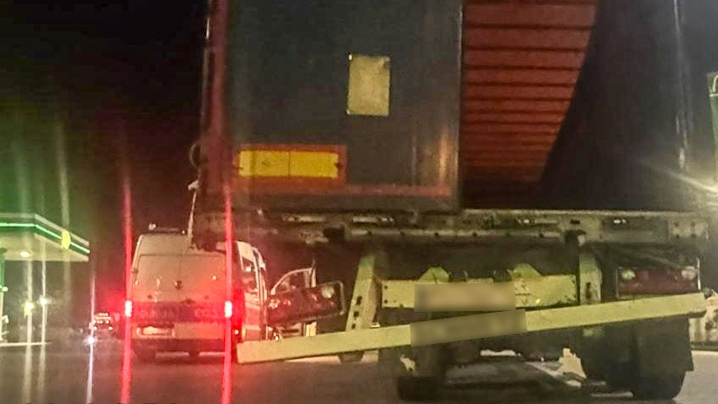 Uszkodzona ciężarówka - kontrola ciężarówki