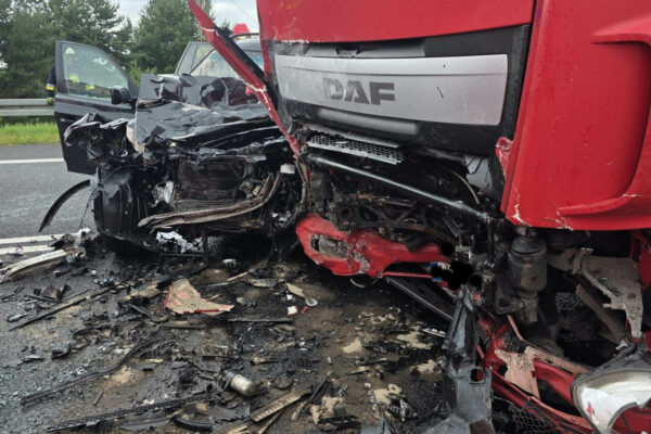 Tragiczny wypadek na DK92. Czołówka osobówki z ciężarówką (ZDJĘCIA) Wypadek na DK92 - Wypadek Brójce